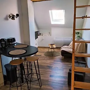 Hyper Centre Atypique 2 Personnes. Appartement
