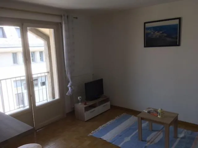 Apartment T1 4Eme Etage, Balcon, Centre Ville Avec Vue Gap