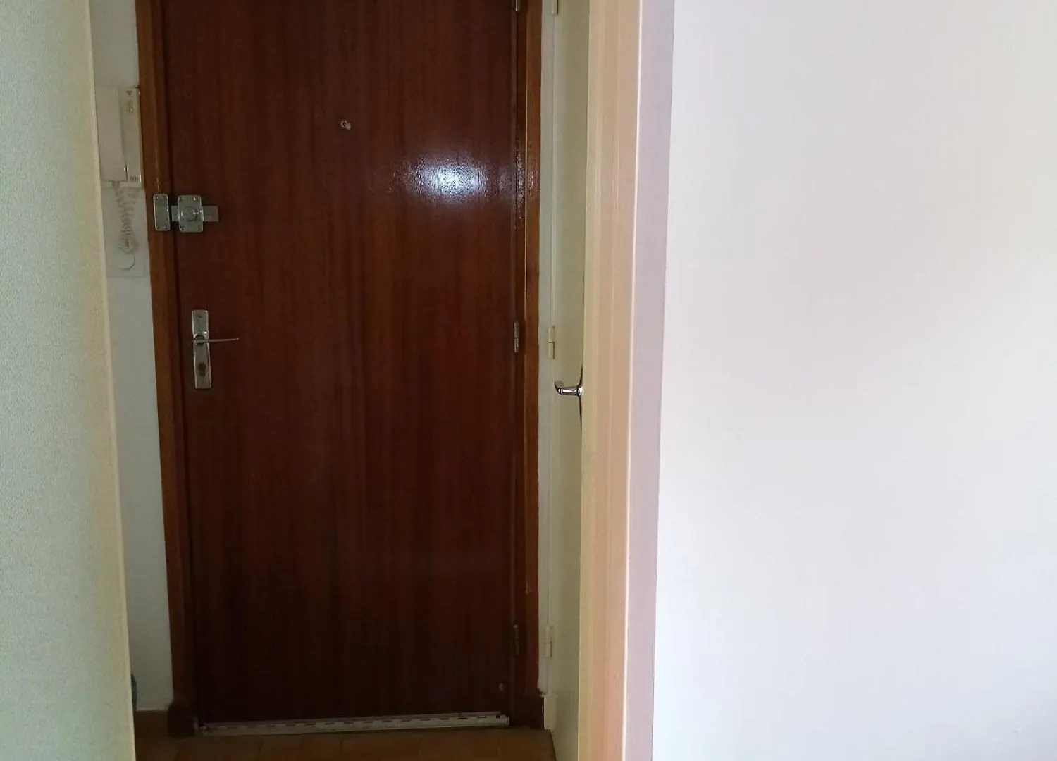 Apartment T1 4Eme Etage, Balcon, Centre Ville Avec Vue Gap France